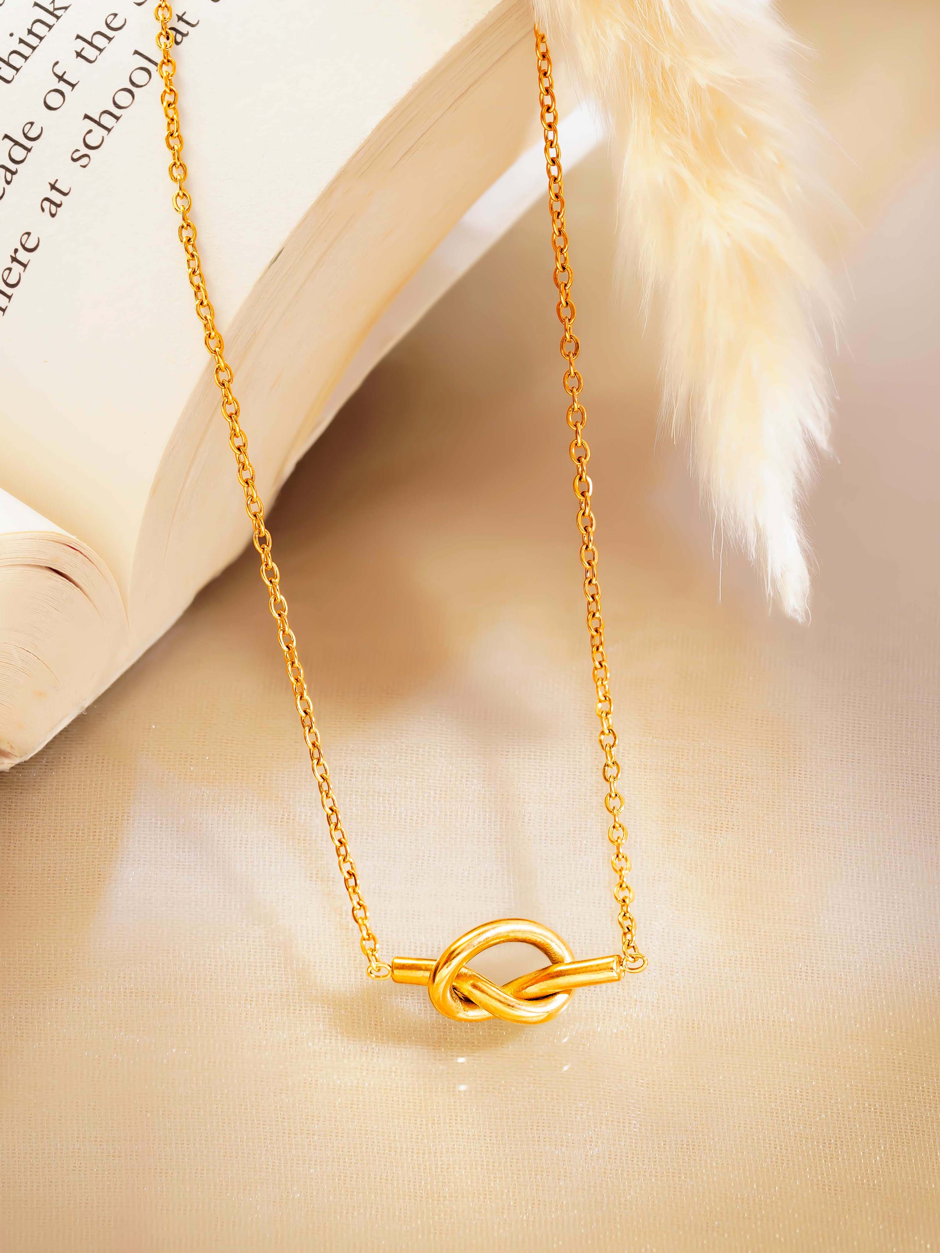 18K Gold Plated Minimal Knot Pendant Necklace
