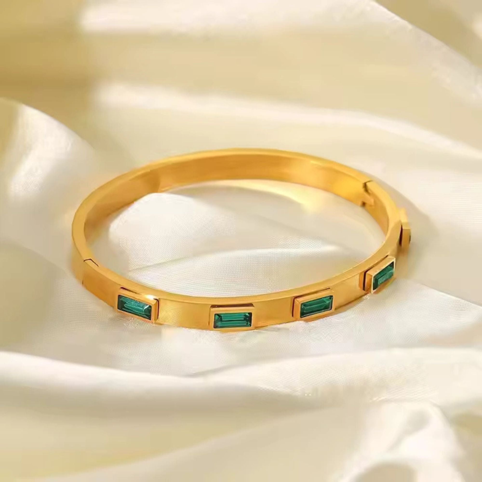 18K Gold Plated Bezel Bangle Bracelet
