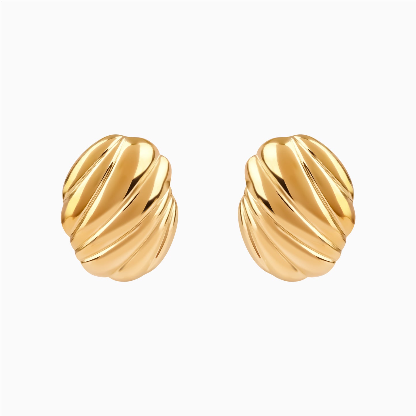 Shell-shaped gold statement stud earrings
