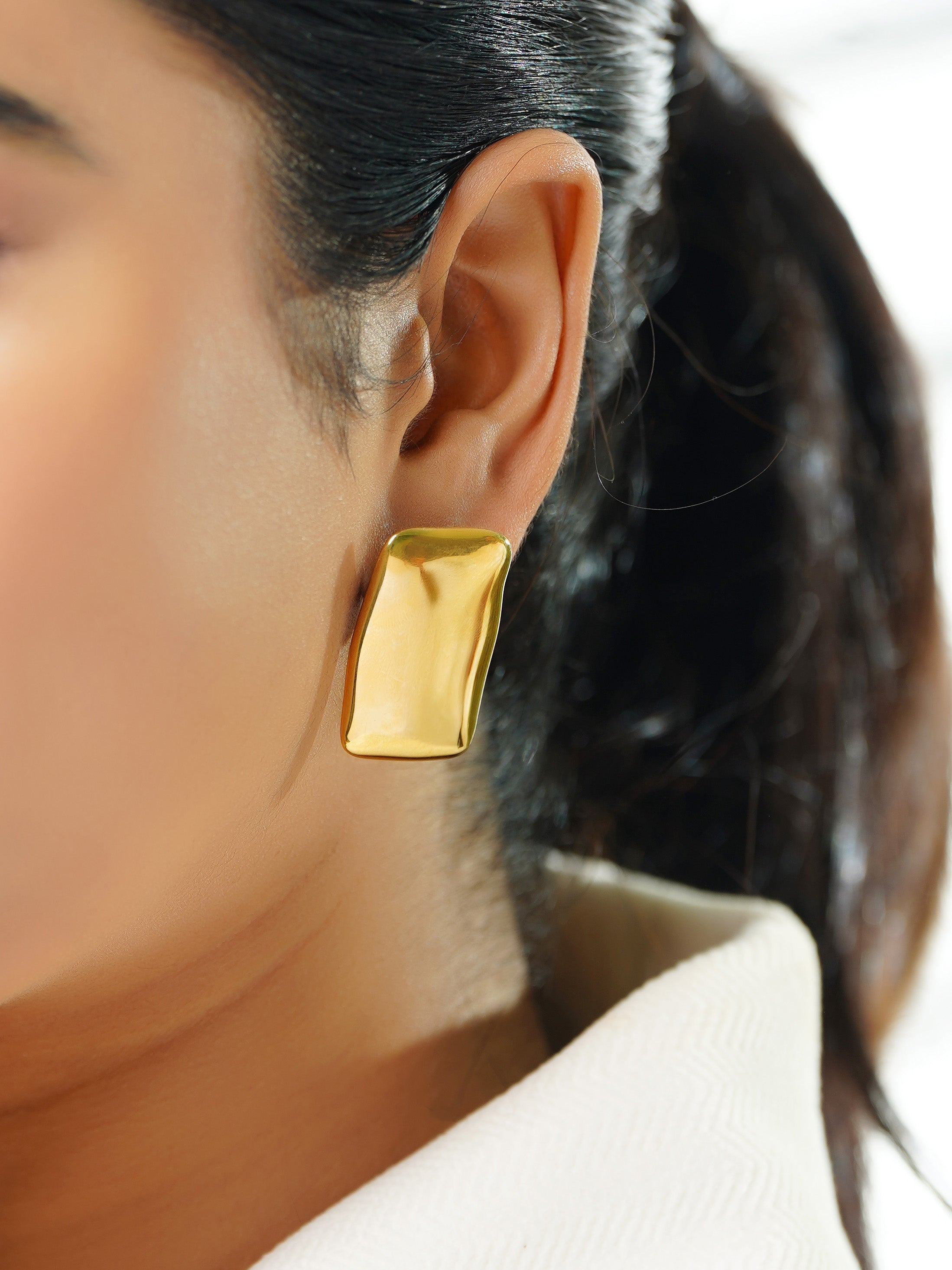 18K Gold Plated Sculpted Square Stud Earrings