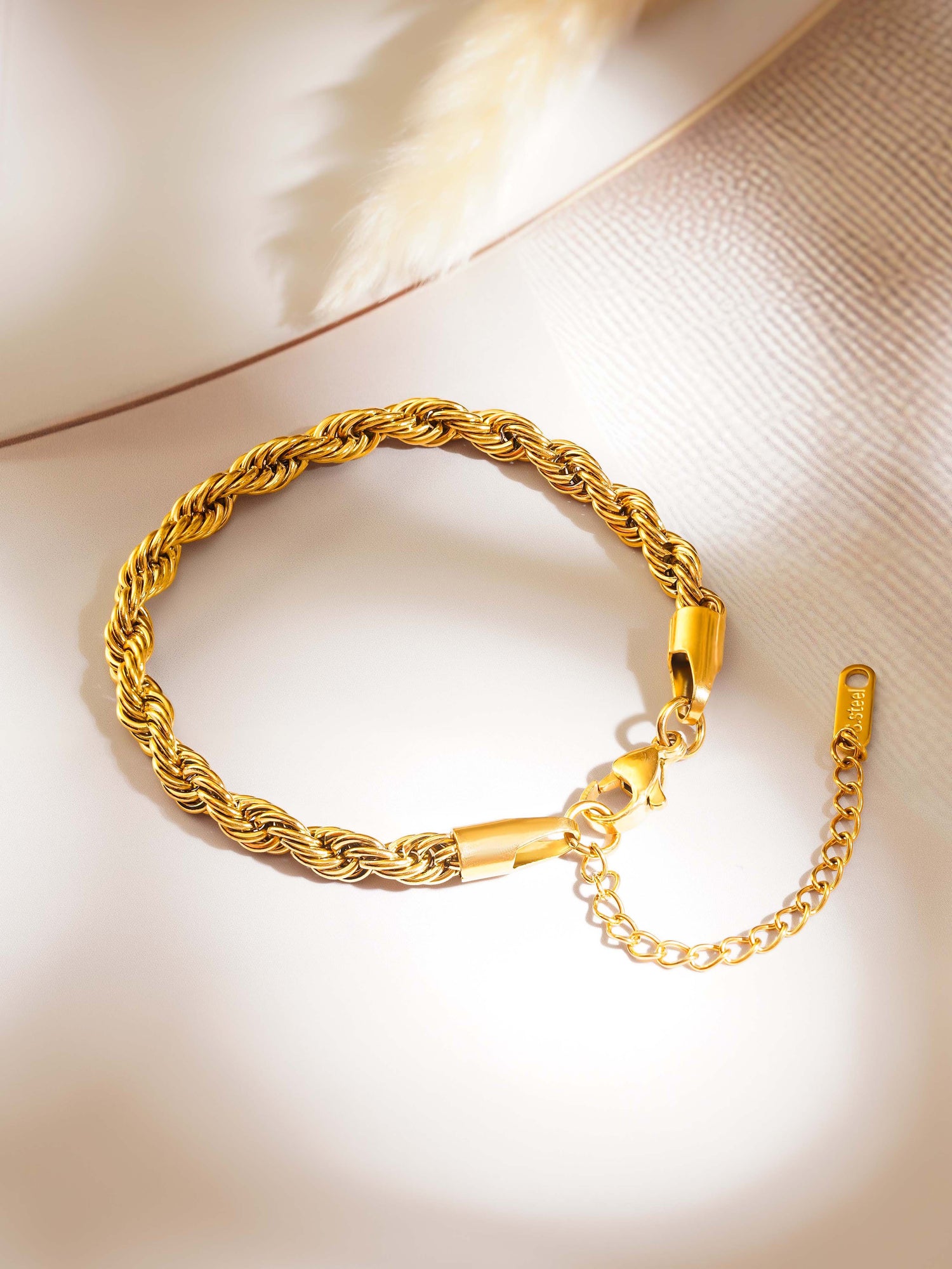 18K Gold Plated Twist &amp; Bold Rope Cable Chain Bracelet