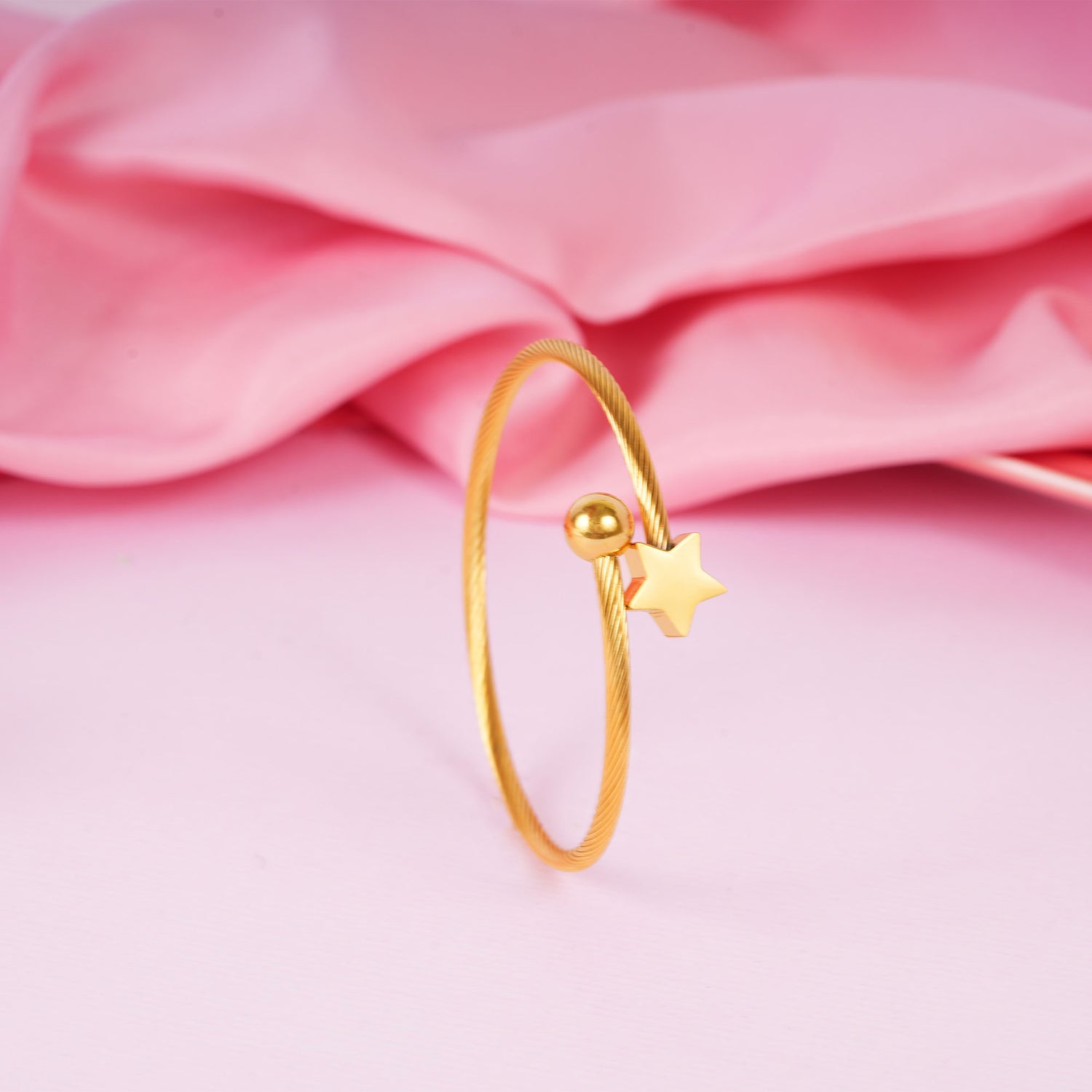 18K Gold Plated Celestial Mesh Cuff Star Bracelet