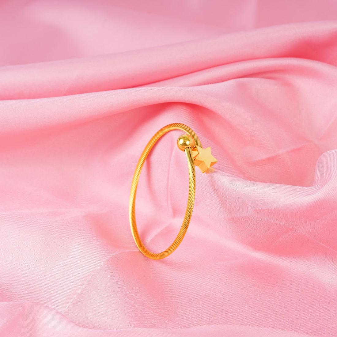 18K Gold Plated Celestial Mesh Cuff Star Bracelet