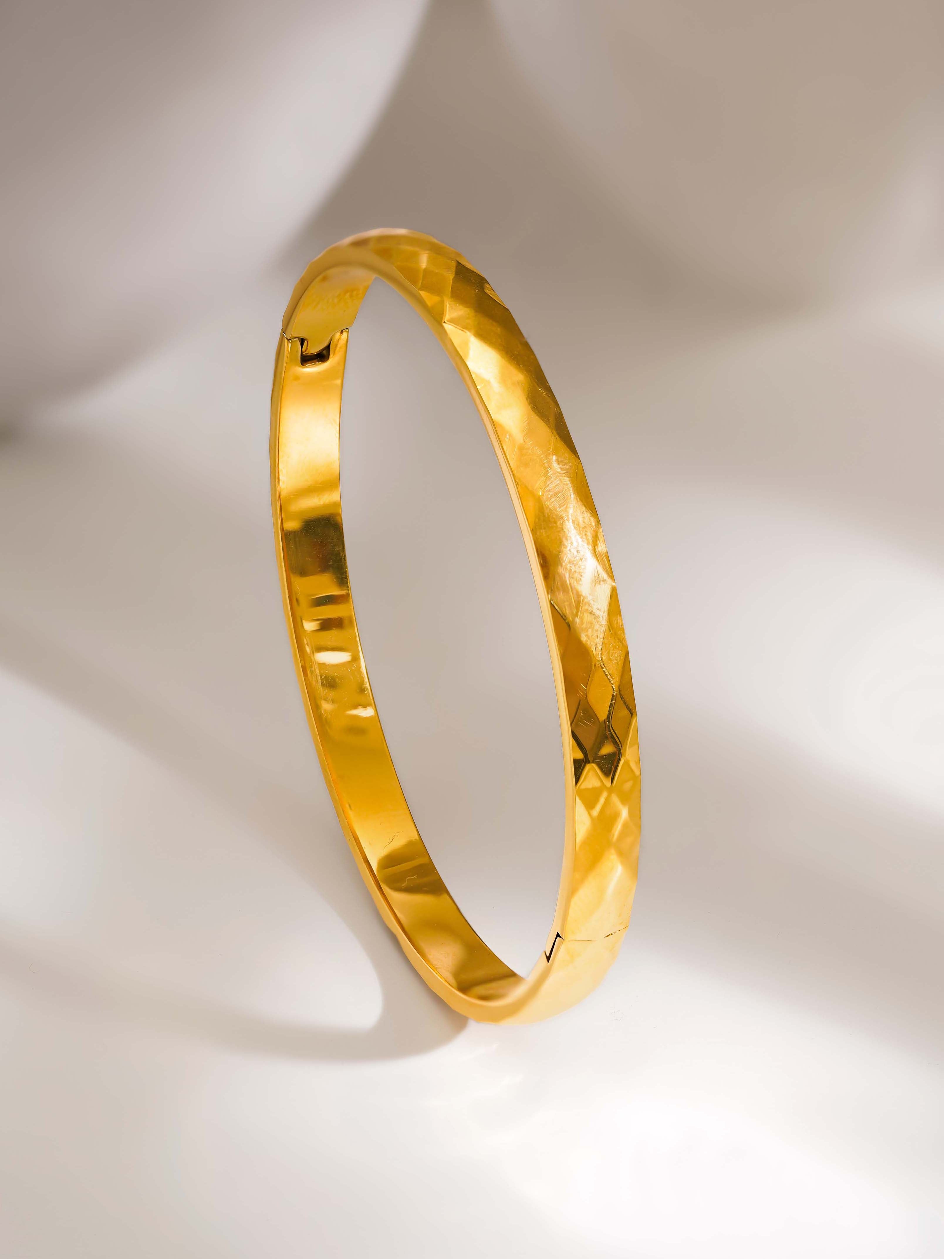 18K Gold Plated Minimalist Bangle Bracelet