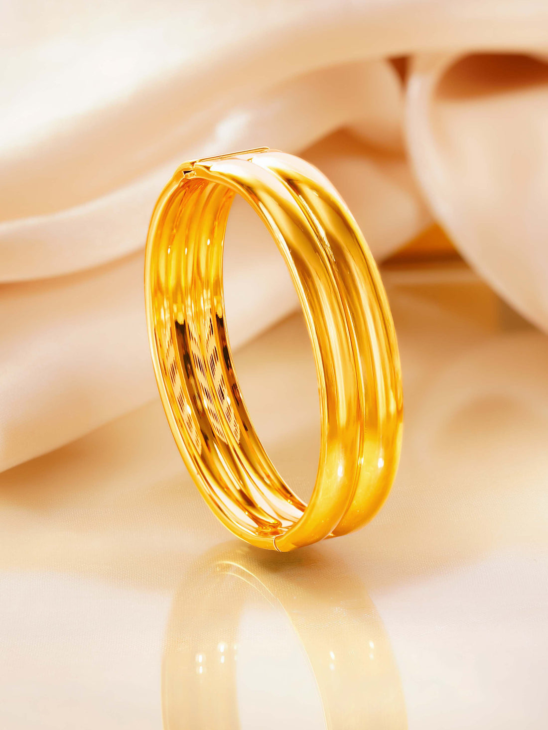 Three Ridge Bangle Bracelet