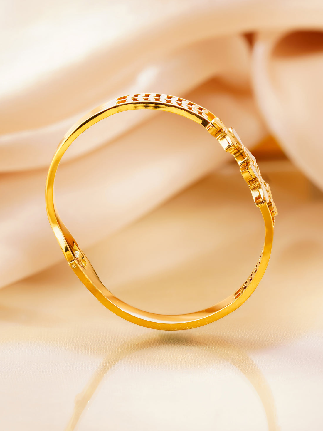 Butterfly Ribbed Bangle Bracelet