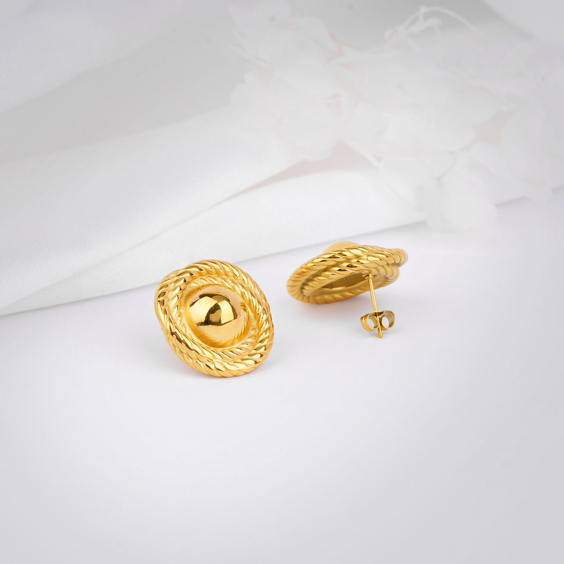 Silver screw thread stud earrings chunky style