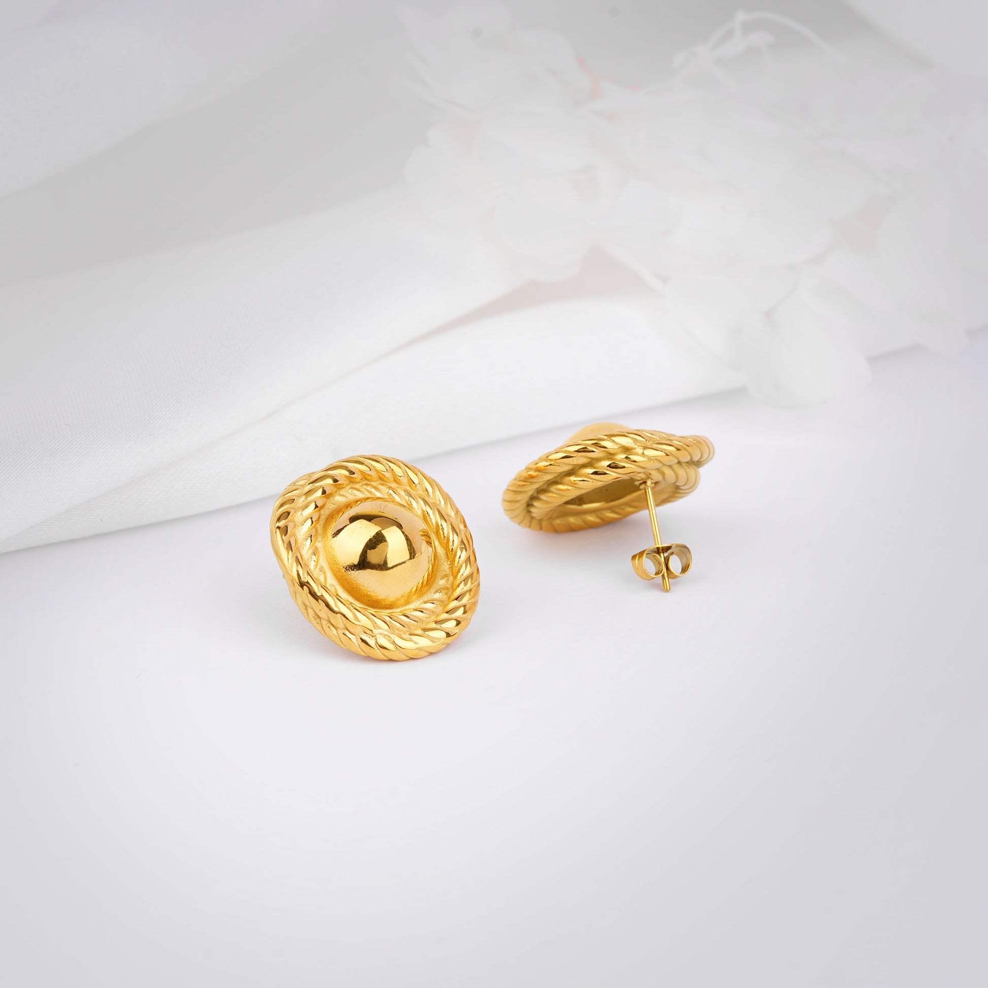 Silver screw thread stud earrings chunky style