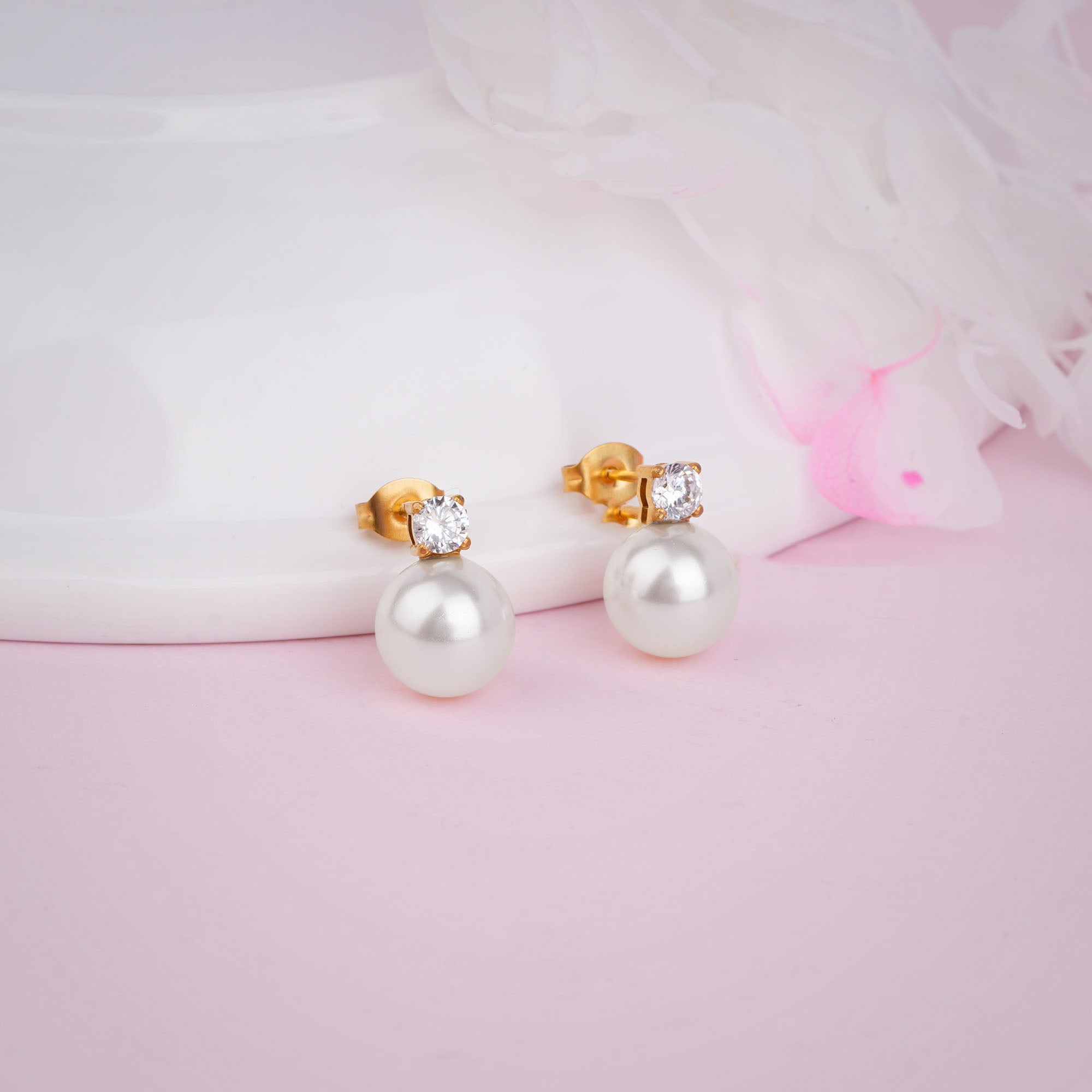 18K gold plated waterproof demi-fine pearl earrings