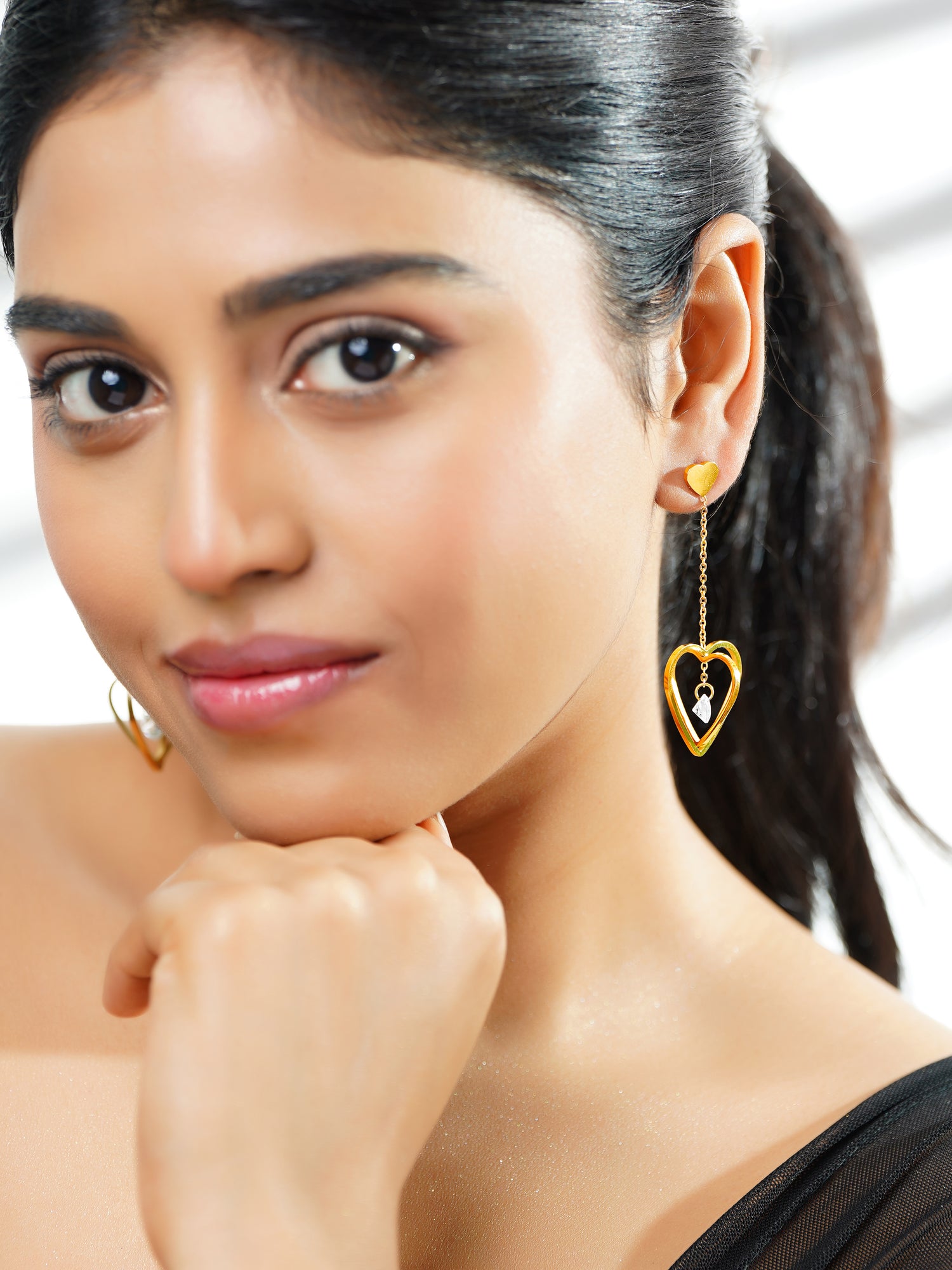 18K Gold Plated Glittering Heart CZ Dangle Earrings