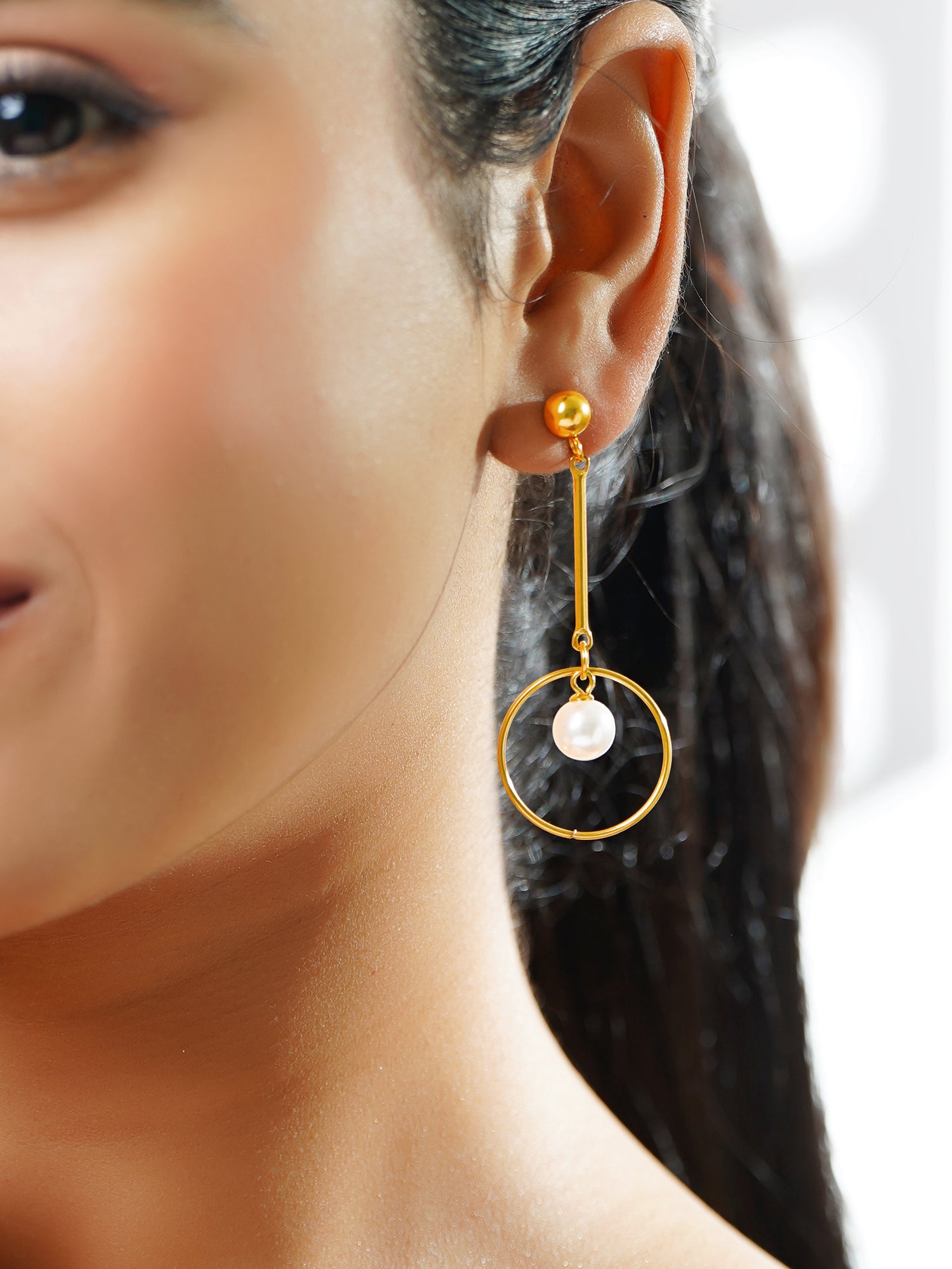 18K Gold Plated Shell Pearl Dangle Earrings