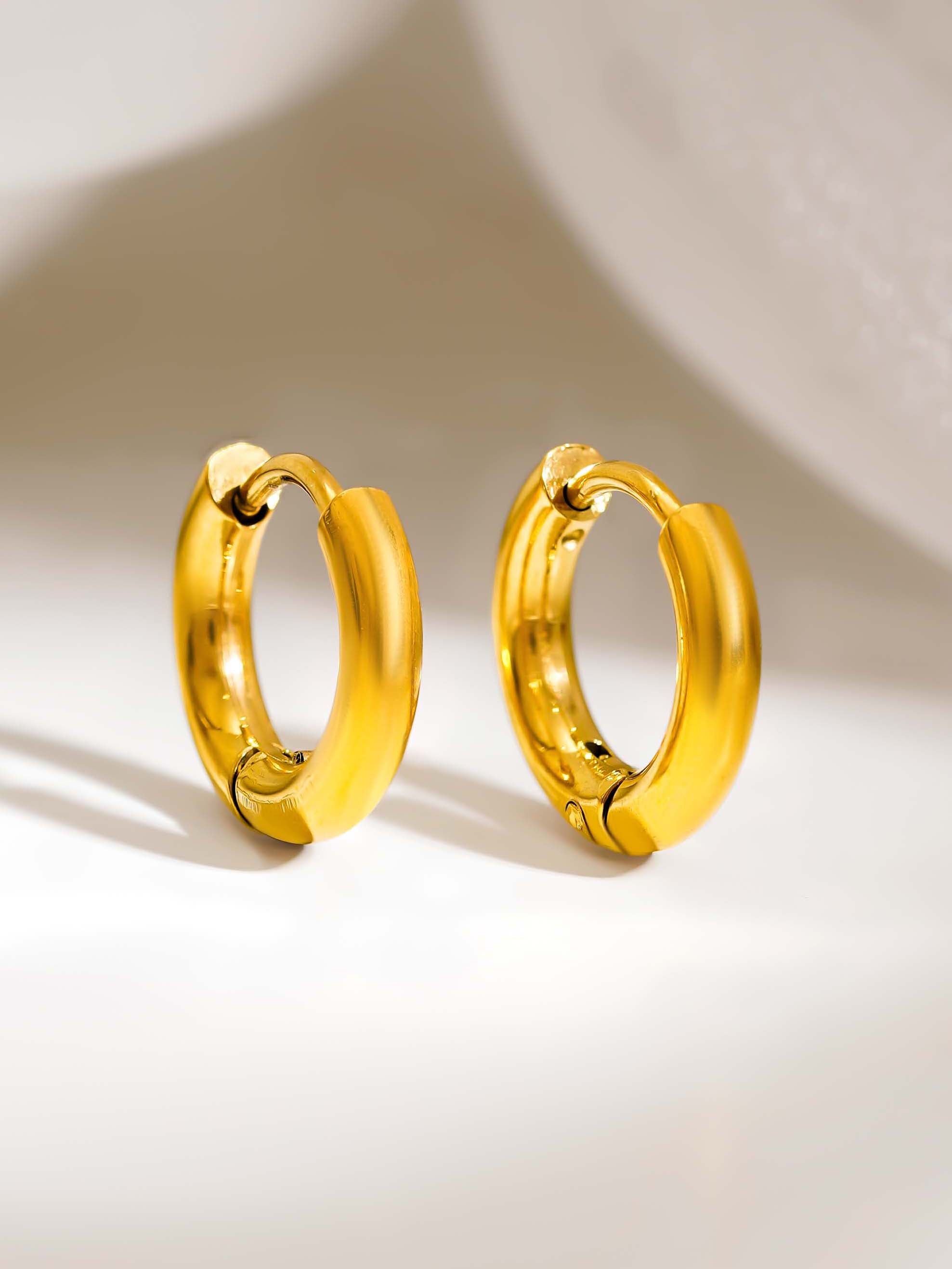 18K Gold Plated Evergreen Basic Hoop Earrings | 1.6*13mm