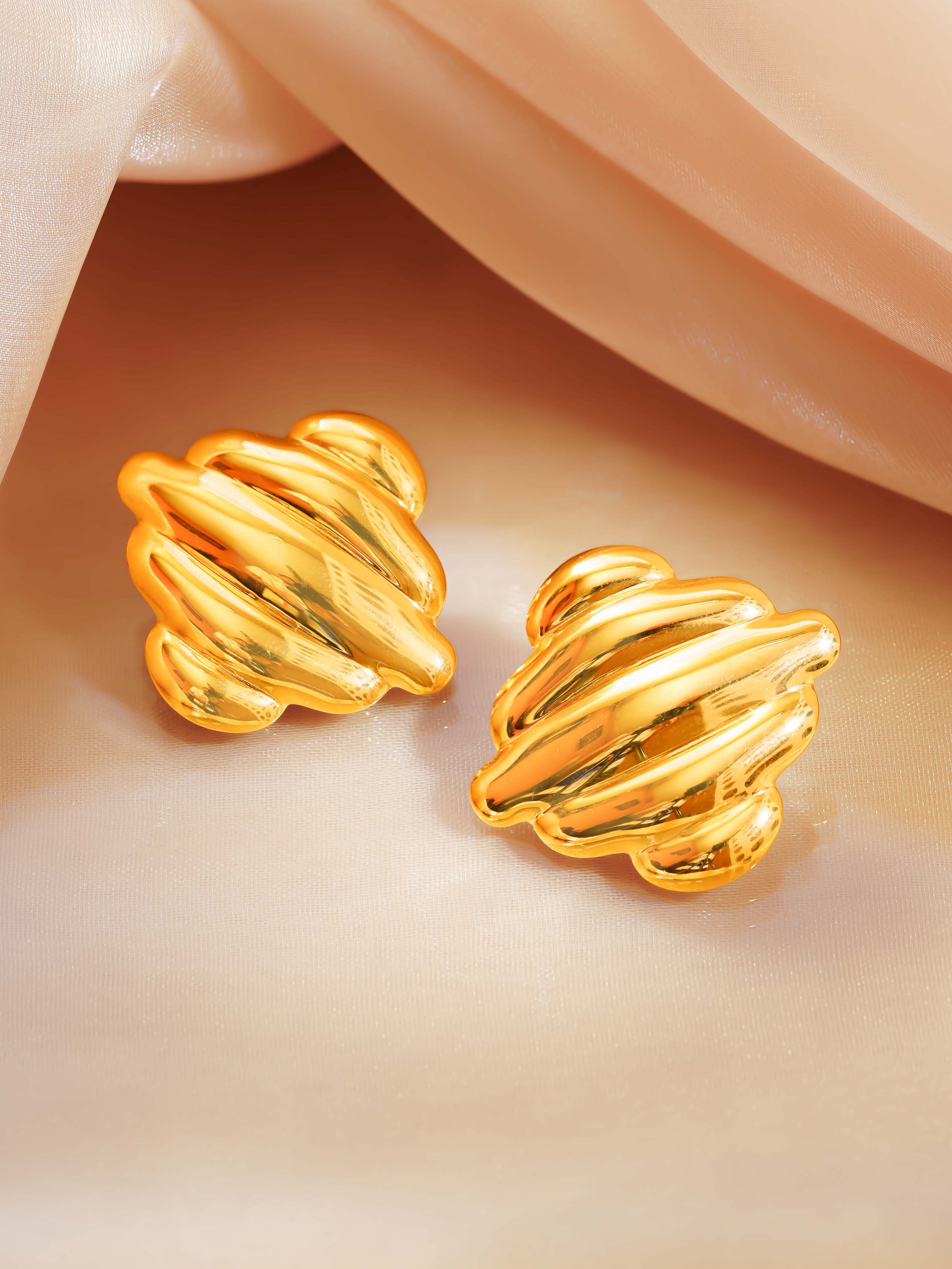 18K Gold Plated Sculpted Shell Stud Earrings