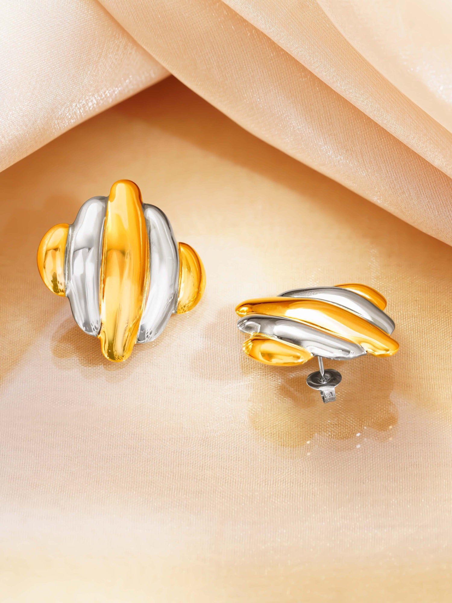 18K Gold Plated Two-Tone Sculpted Shell Stud Earrings
