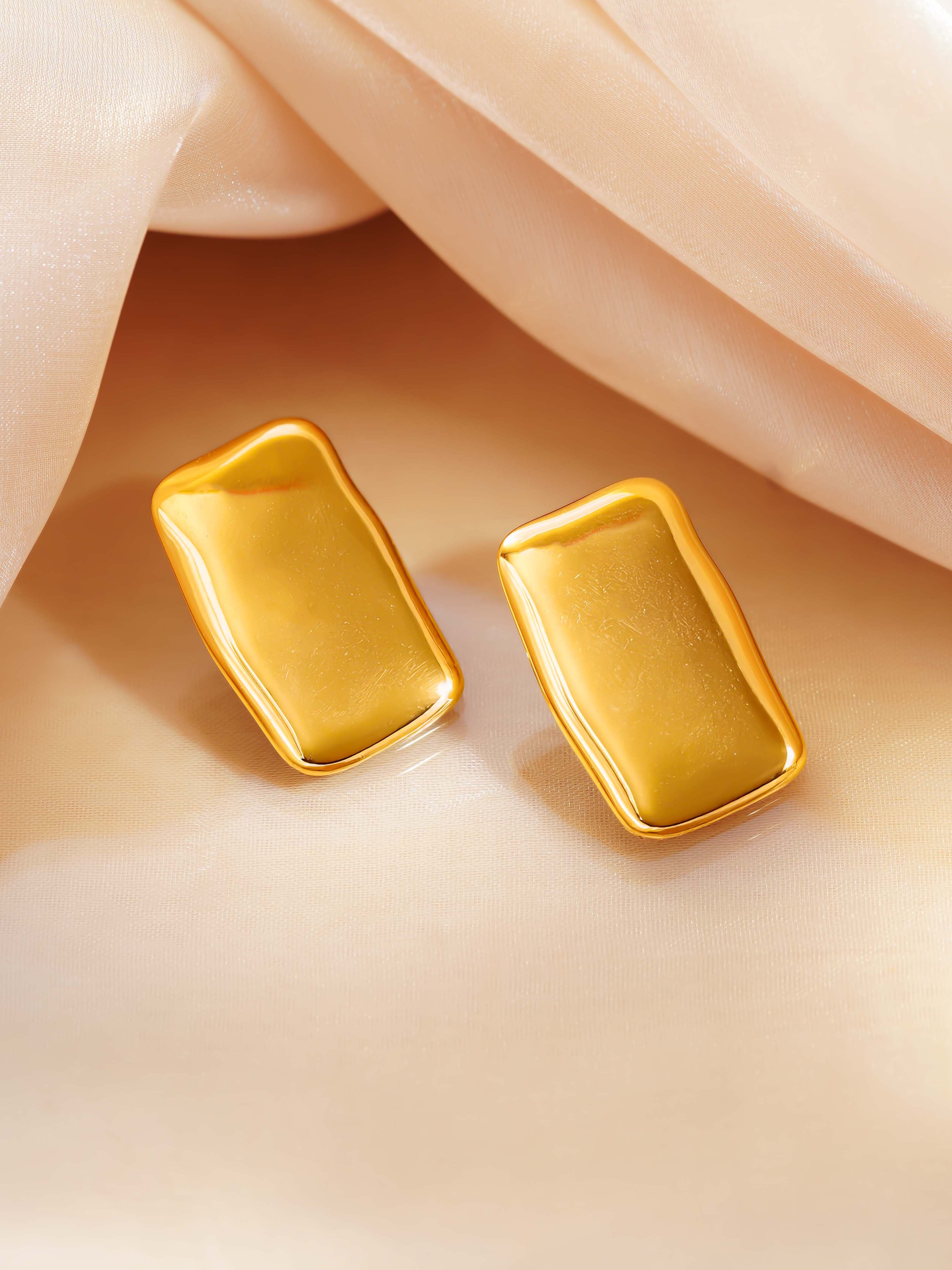 18K Gold Plated Sculpted Square Stud Earrings