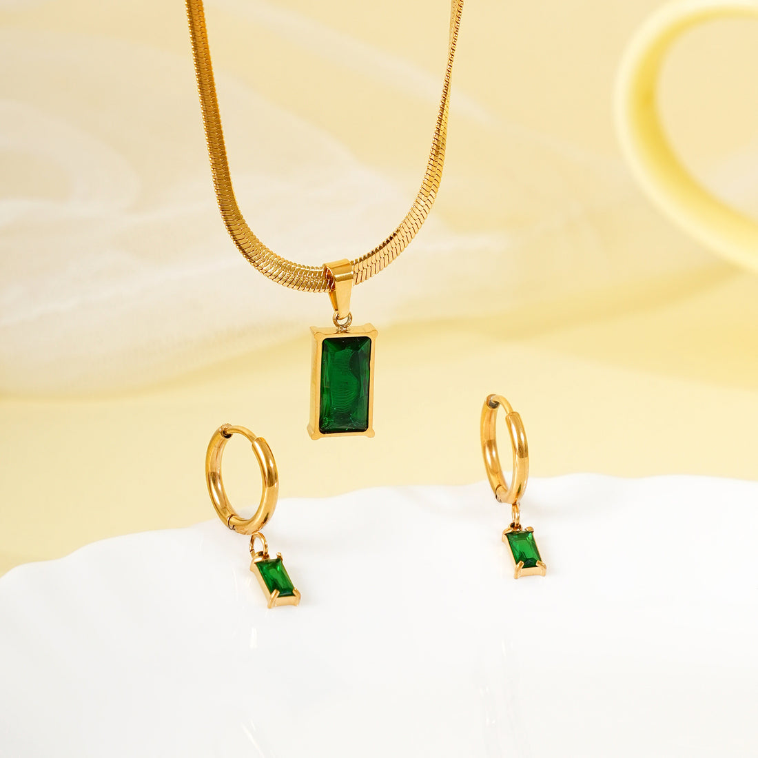 18K Gold Plated Emerald Whisper Jewellery Set