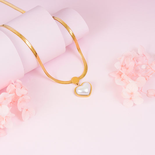 18K Gold Plated Pearl Love Heart Pendant Necklace