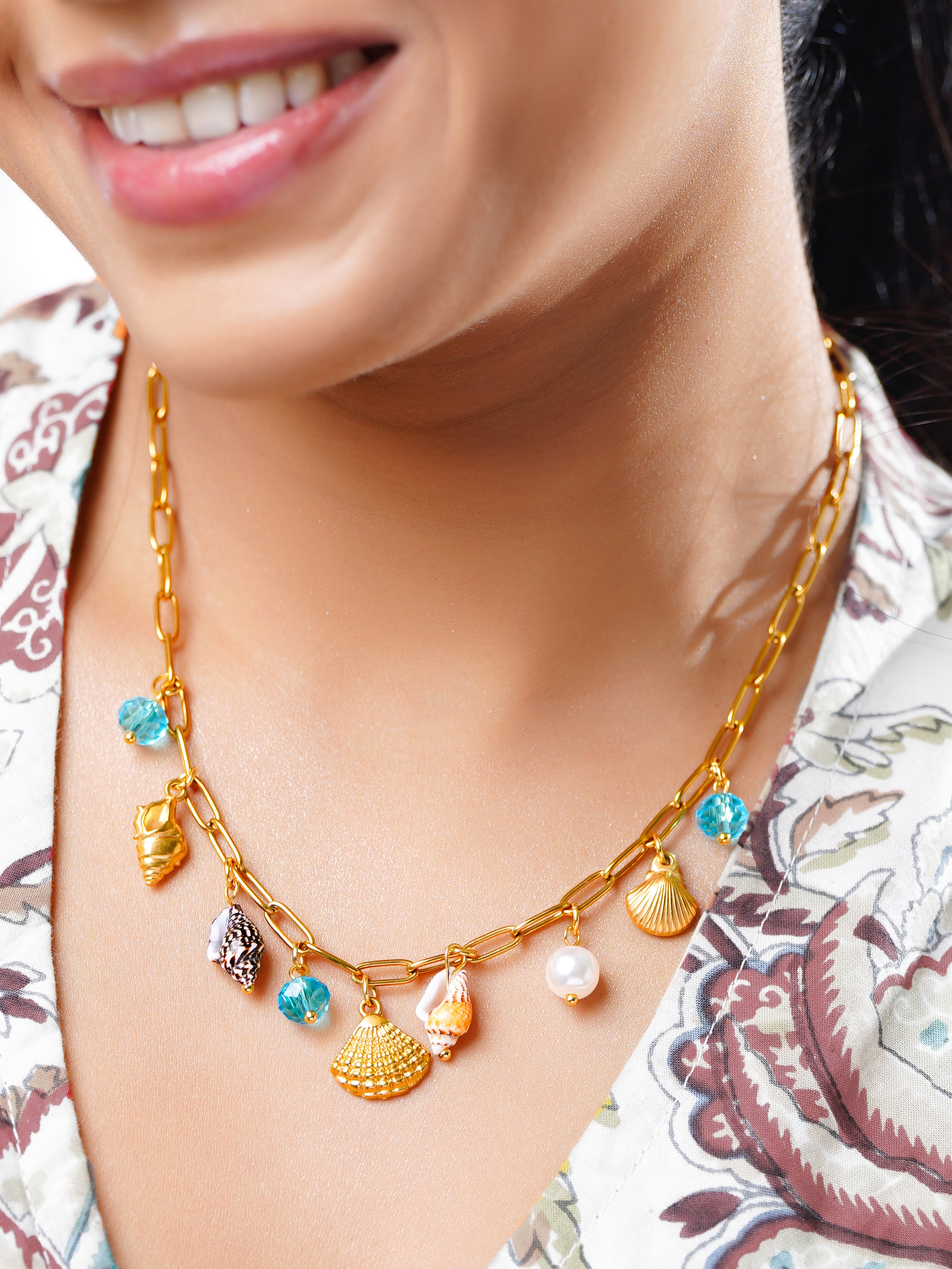 18K Gold Plated Beach Charm Shell Necklace