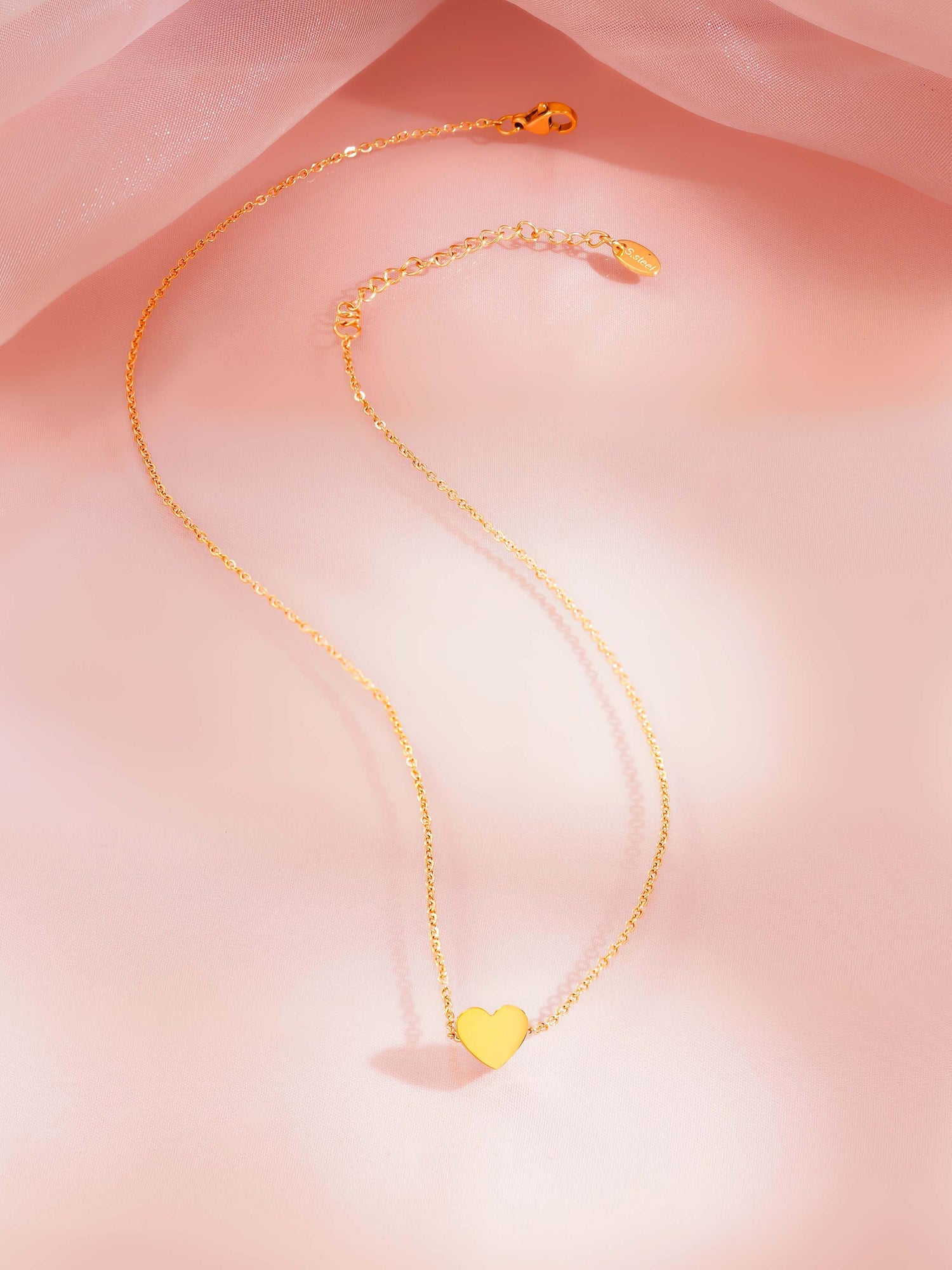 18K Gold Plated Minimal Heart Pendant Necklace