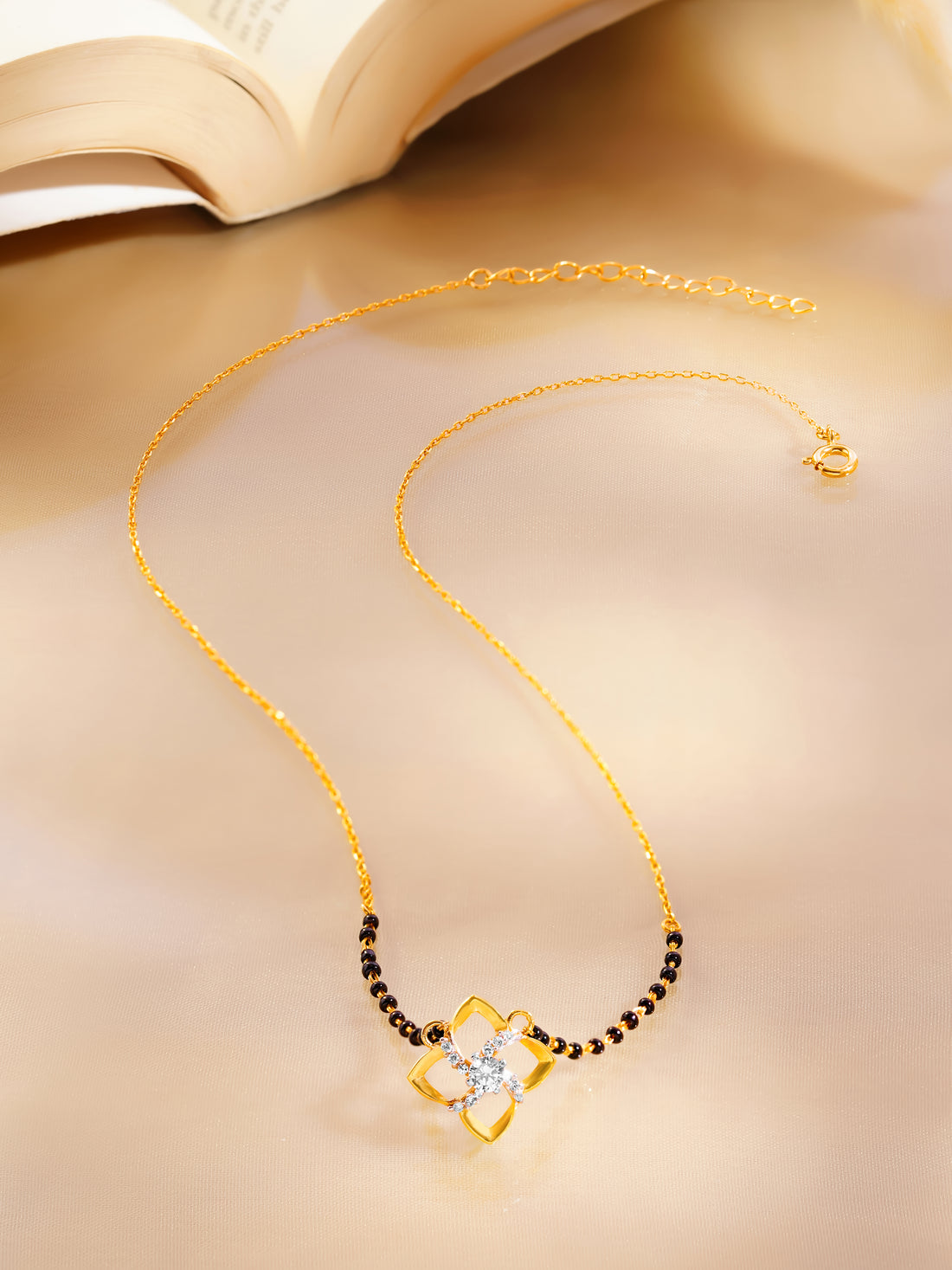 Floral Clover Mangalsutra Pendant