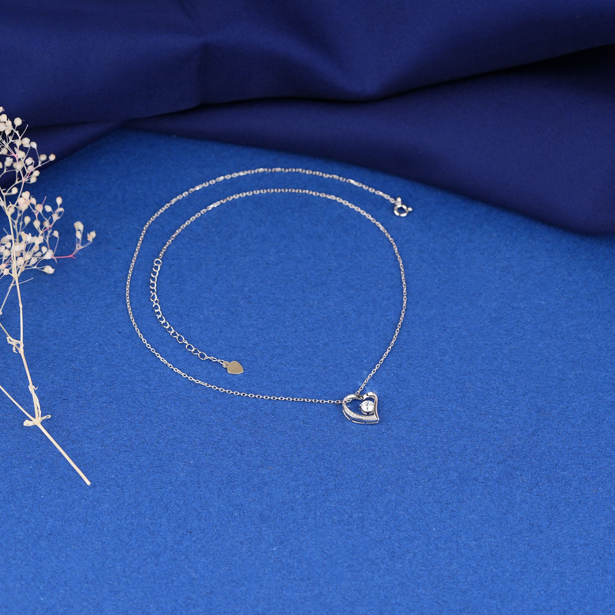 925 Sterling Silver Timeless Heart Necklace