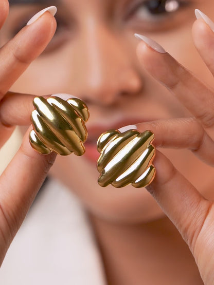 18K Gold Plated Sculpted Shell Stud Earrings